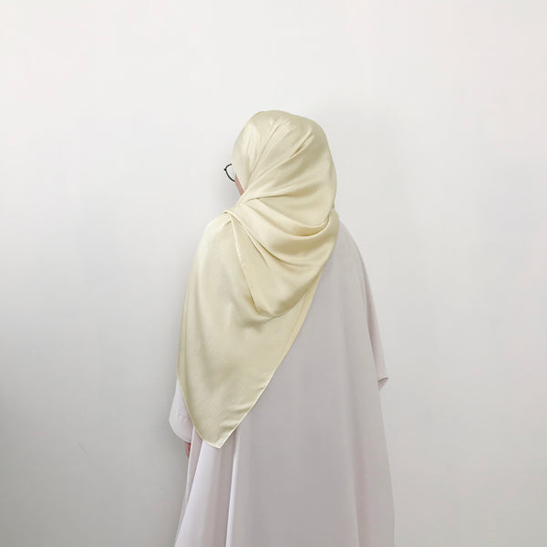 Textured Satin : Soft Yellow