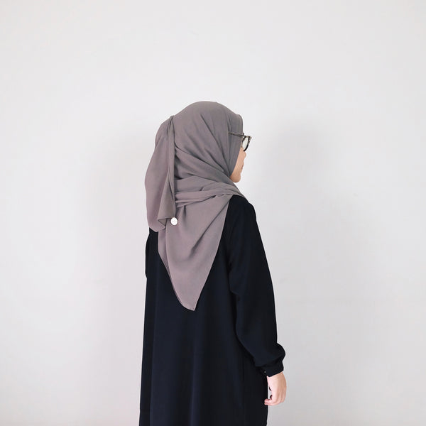 Basic Georgette : Warm Gray